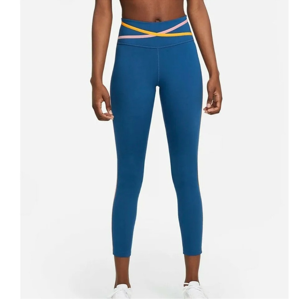 Nike Dri-FIT One Mid-Rise 7/8 Taped Legging,  Women's Size L